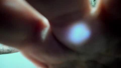 Snapshot of lauu_g chatting on February 18, 2026, 12:23 pm Lauu G online show from February 18, 2026, 12:23 pm