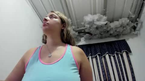 Snapshot of lauu_g chatting on May 5, 2026, 10:01 am Lauu G online show from May 5, 2026, 10:01 am