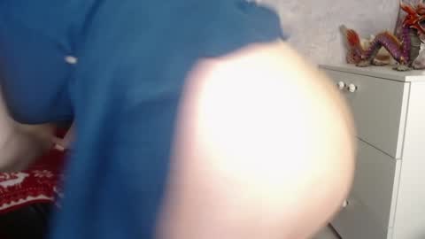 Snapshot of lavenasweet chatting on December 11, 2024, 4:07 am Lavena online show from December 11, 2024, 4:07 am