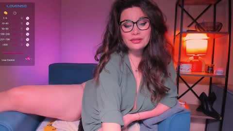 Snapshot of laverna_black chatting on March 10, 2025, 2:50 am Laverna online show from March 10, 2025, 2:50 am