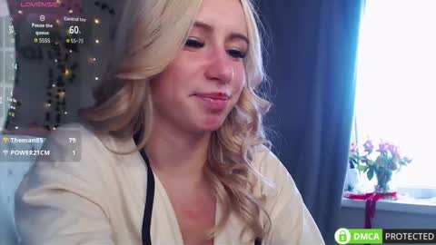 Snapshot of lavinell chatting on September 13, 2025, 11:32 am Mia online show from September 13, 2025, 11:32 am