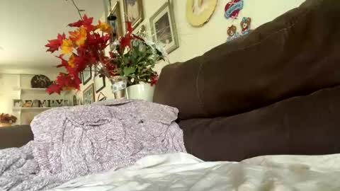 lawrencegreg106 online show from May 4, 2026, 5:53 pm