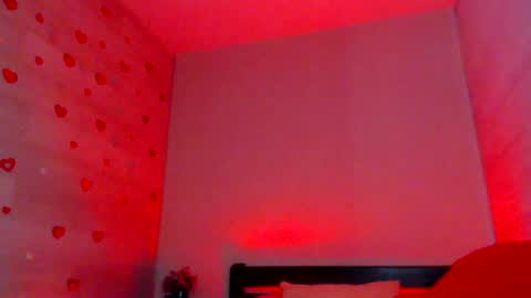 Snapshot of laya_moon chatting on March 7, 2026, 12:35 pm LayaMoon online show from March 7, 2026, 12:35 pm
