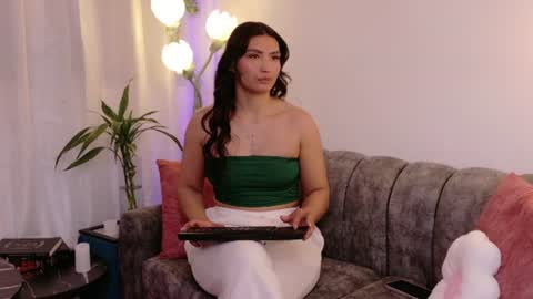Snapshot of layadoll chatting on August 3, 2026, 4:11 am laya online show from August 3, 2026, 4:11 am