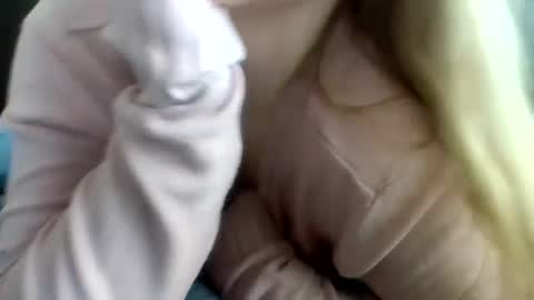 layannalea online show from March 11, 2025, 8:09 pm