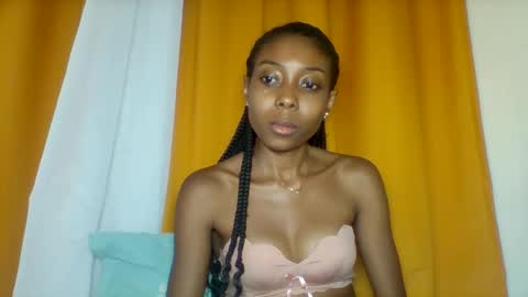 layannek online show from November 15, 2025, 5:42 pm