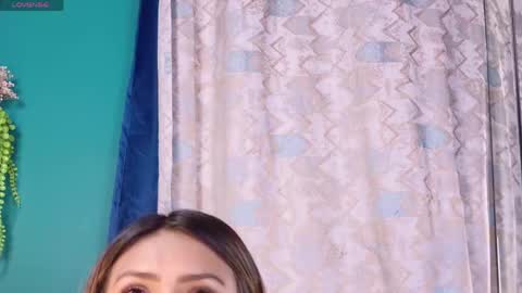 layla_17 online show from June 9, 2026, 5:57 pm