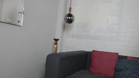 Layla online show from February 10, 2025, 1:03 am