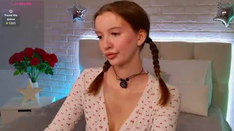 Snapshot of layla_bloom chatting on June 7, 2026, 5:38 pm Your sweet girl-next-door online show from June 7, 2026, 5:38 pm