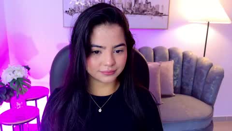 Layla Breezee online show from May 1, 2026, 11:59 am