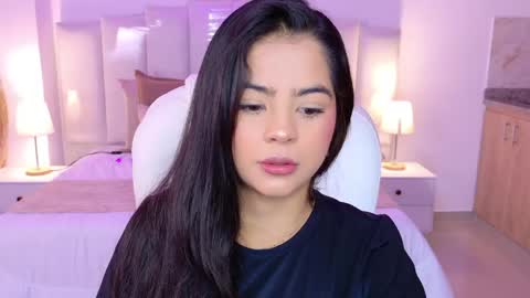 Snapshot of layla_breezee_ chatting on May 15, 2026, 9:38 am Layla Breezee online show from May 15, 2026, 9:38 am