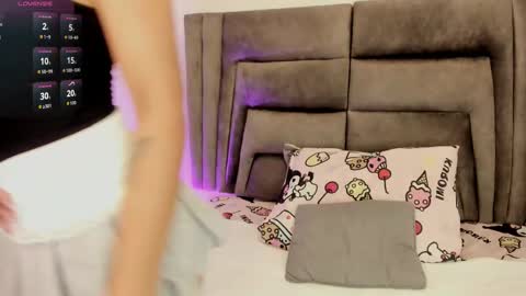 layla_clarke online show from October 27, 2025, 4:16 am