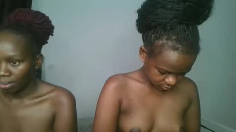 layla_cutiee online show from February 12, 2026, 3:40 pm