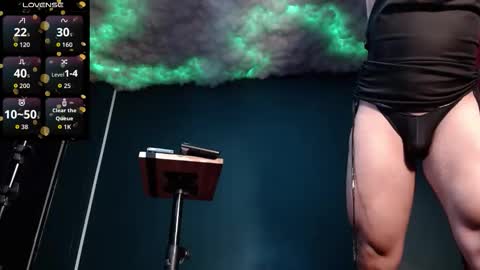 Snapshot of layla_dominac chatting on November 14, 2025, 9:30 am Layla help me with your thumbs up its important online show from November 14, 2025, 9:30 am