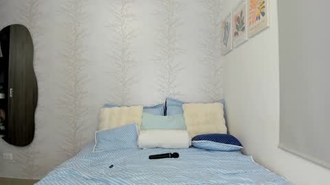 Snapshot of layla_vanegas chatting on January 27, 2025, 10:38 pm Layla Vanegas online show from January 27, 2025, 10:38 pm