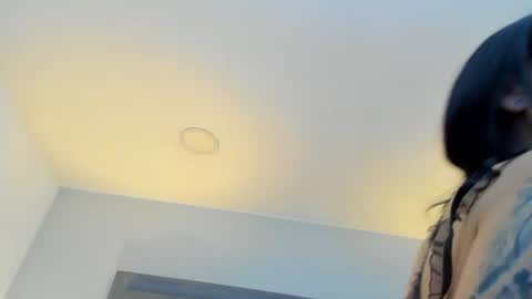 Snapshot of laylaadoll_ chatting on June 29, 2026, 5:57 pm Lau online show from June 29, 2026, 5:57 pm