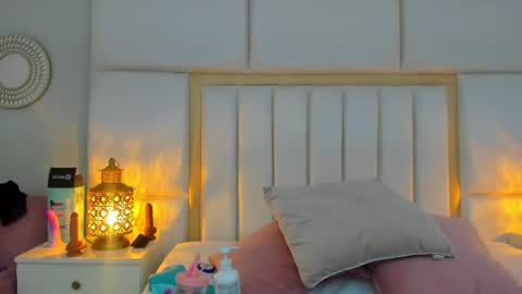 Snapshot of laylaadoll_ chatting on July 14, 2026, 6:46 pm Lau online show from July 14, 2026, 6:46 pm