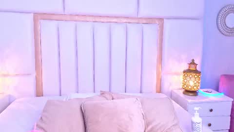 Snapshot of laylaadoll_ chatting on July 28, 2026, 8:52 pm Lau online show from July 28, 2026, 8:52 pm
