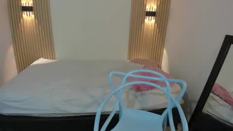 LaylaEmber online show from March 6, 2026, 11:28 am