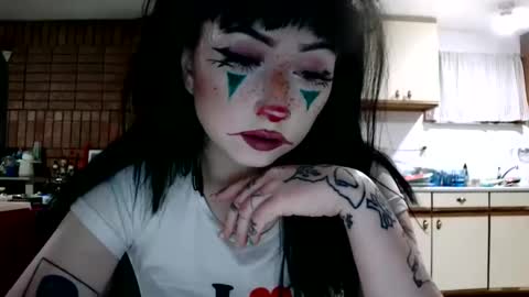 Snapshot of laylakills chatting on January 13, 2025, 5:55 am Layla Kills online show from January 13, 2025, 5:55 am