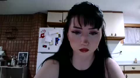 Snapshot of laylakills chatting on September 20, 2025, 5:30 am Layla Kills online show from September 20, 2025, 5:30 am