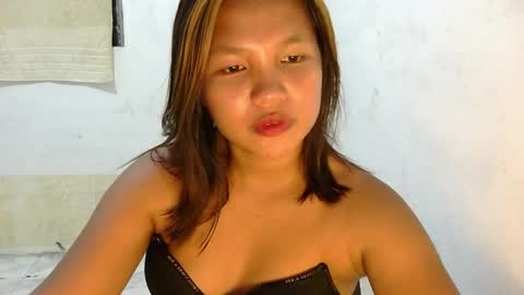 Snapshot of laylanimfa chatting on May 11, 2026, 2:34 pm Nimfa online show from May 11, 2026, 2:34 pm
