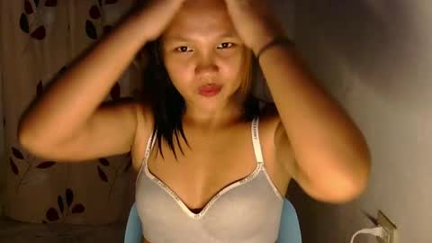 Snapshot of laylanimfa chatting on May 20, 2026, 12:00 pm Nimfa online show from May 20, 2026, 12:00 pm