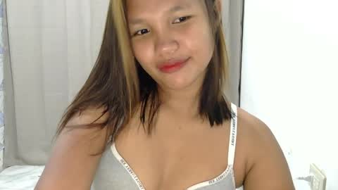 Snapshot of laylanimfa chatting on May 30, 2026, 12:35 pm Nimfa online show from May 30, 2026, 12:35 pm