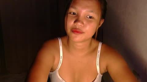 Snapshot of laylanimfa chatting on June 5, 2026, 1:17 pm Nimfa online show from June 5, 2026, 1:17 pm