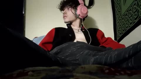 Stitch online show from February 14, 2025, 7:49 am