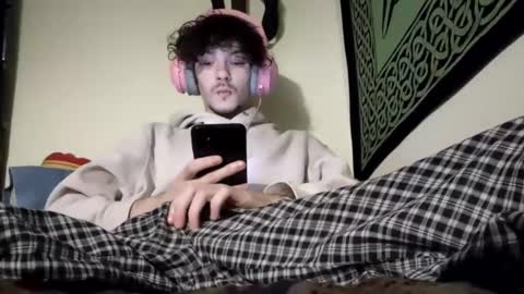 Snapshot of laymetorest420 chatting on February 22, 2025, 9:56 am Stitch online show from February 22, 2025, 9:56 am