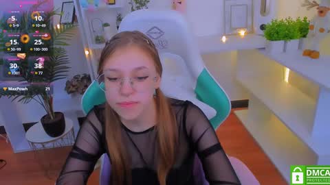 Snapshot of layriantavee chatting on January 10, 2025, 7:46 am layriantavee online show from January 10, 2025, 7:46 am