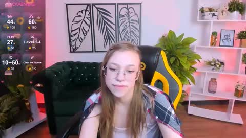 Snapshot of layriantavee chatting on February 23, 2025, 1:21 pm layriantavee online show from February 23, 2025, 1:21 pm