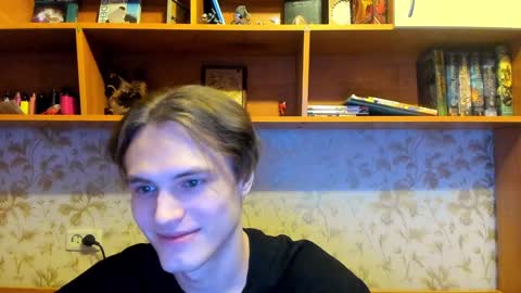 Snapshot of lazaret1k chatting on January 16, 2025, 9:40 pm Vladi online show from January 16, 2025, 9:40 pm