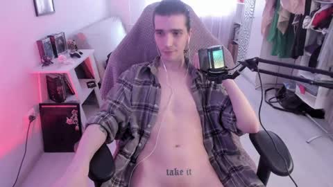 Snapshot of lazy_haze chatting on April 16, 2026, 7:31 am Haze aka Slava online show from April 16, 2026, 7:31 am