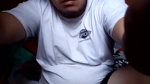 lazyebone online show from May 17, 2026, 9:33 pm