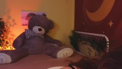 Snapshot of lea_belle_ chatting on February 22, 2025, 5:24 pm Lea online show from February 22, 2025, 5:24 pm