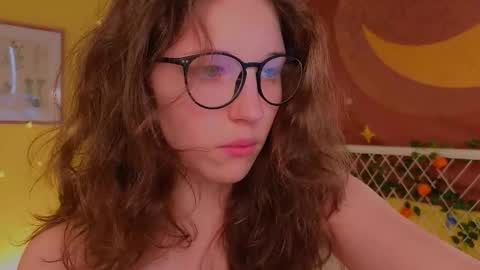 Snapshot of lea_belle_ chatting on November 1, 2025, 4:42 pm Lea online show from November 1, 2025, 4:42 pm