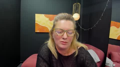 Lea online show from March 1, 2025, 2:44 pm