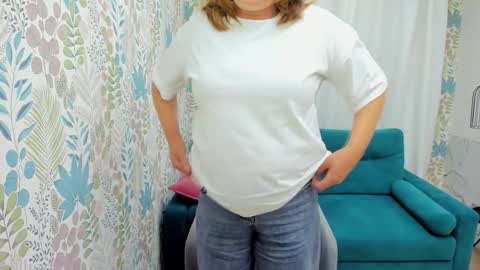 Lea online show from September 20, 2025, 5:19 am