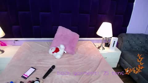 LeaMoreau online show from March 1, 2025, 6:13 am