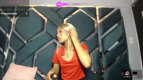 Snapshot of lea_sweetly chatting on November 12, 2025, 1:33 pm lea sewwtly online show from November 12, 2025, 1:33 pm