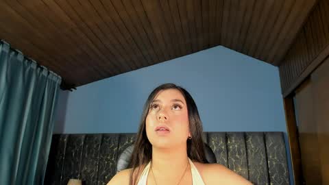 Snapshot of lea_velle chatting on June 2, 2026, 2:57 am Lea Velle online show from June 2, 2026, 2:57 am