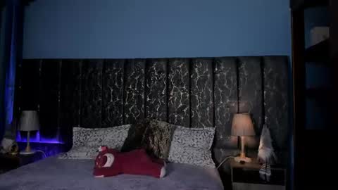 Snapshot of lea_velle chatting on July 30, 2026, 12:42 am Lea Velle online show from July 30, 2026, 12:42 am