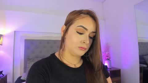 lea_walkerr online show from May 2, 2026, 7:19 pm