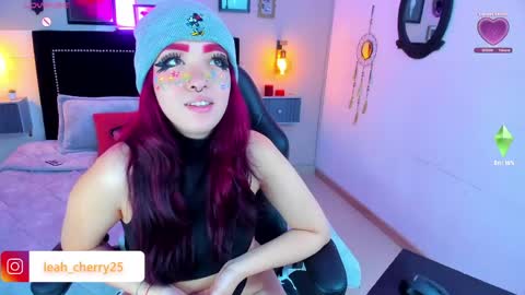 Snapshot of leah_cherry chatting on June 1, 2026, 10:00 pm Leah online show from June 1, 2026, 10:00 pm