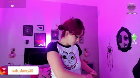 Snapshot of leah_cherry chatting on June 2, 2026, 9:50 pm Leah online show from June 2, 2026, 9:50 pm