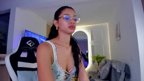 Snapshot of leah_cute3 chatting on August 3, 2026, 8:13 am leah_cute3 online show from August 3, 2026, 8:13 am