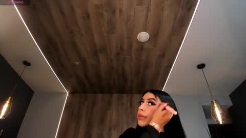 Snapshot of leahlombardi_ chatting on October 8, 2025, 3:04 am leahlombardi_ online show from October 8, 2025, 3:04 am