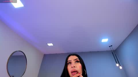 Snapshot of leahlombardi_ chatting on December 4, 2025, 3:16 am leahlombardi_ online show from December 4, 2025, 3:16 am